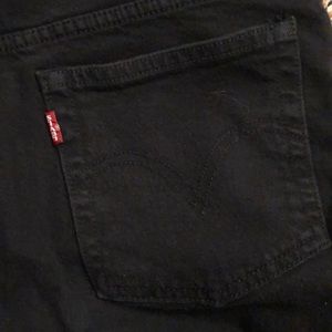 Levi’s wedgie jeans in black